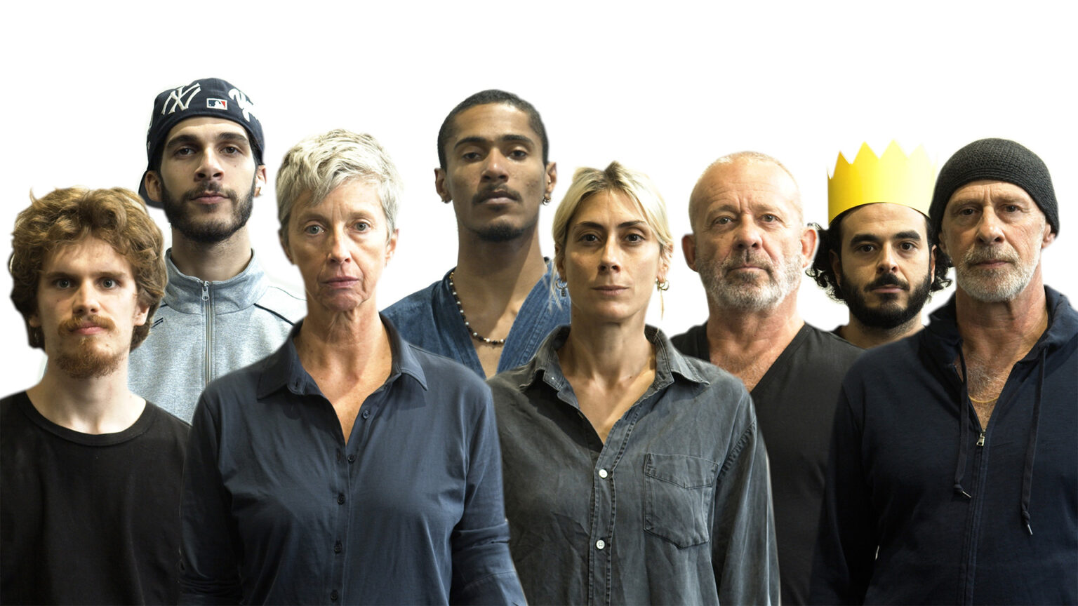 Photo qui représente les différents interprètes de K2-18b, à savoir Artemis Stavridi, Jerôme Février, David Scarpuzza, Miguel Halin, Carlotta Sagna, Younes Namrouchi et Mauro Paccagnella. Ils sont debout, de face et regardent l'objectif.